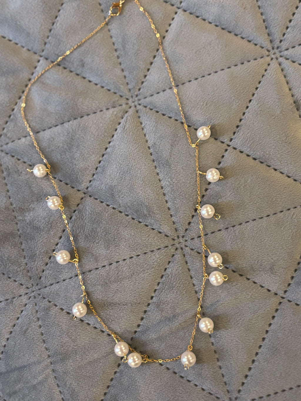 Pearl drop necklace guld