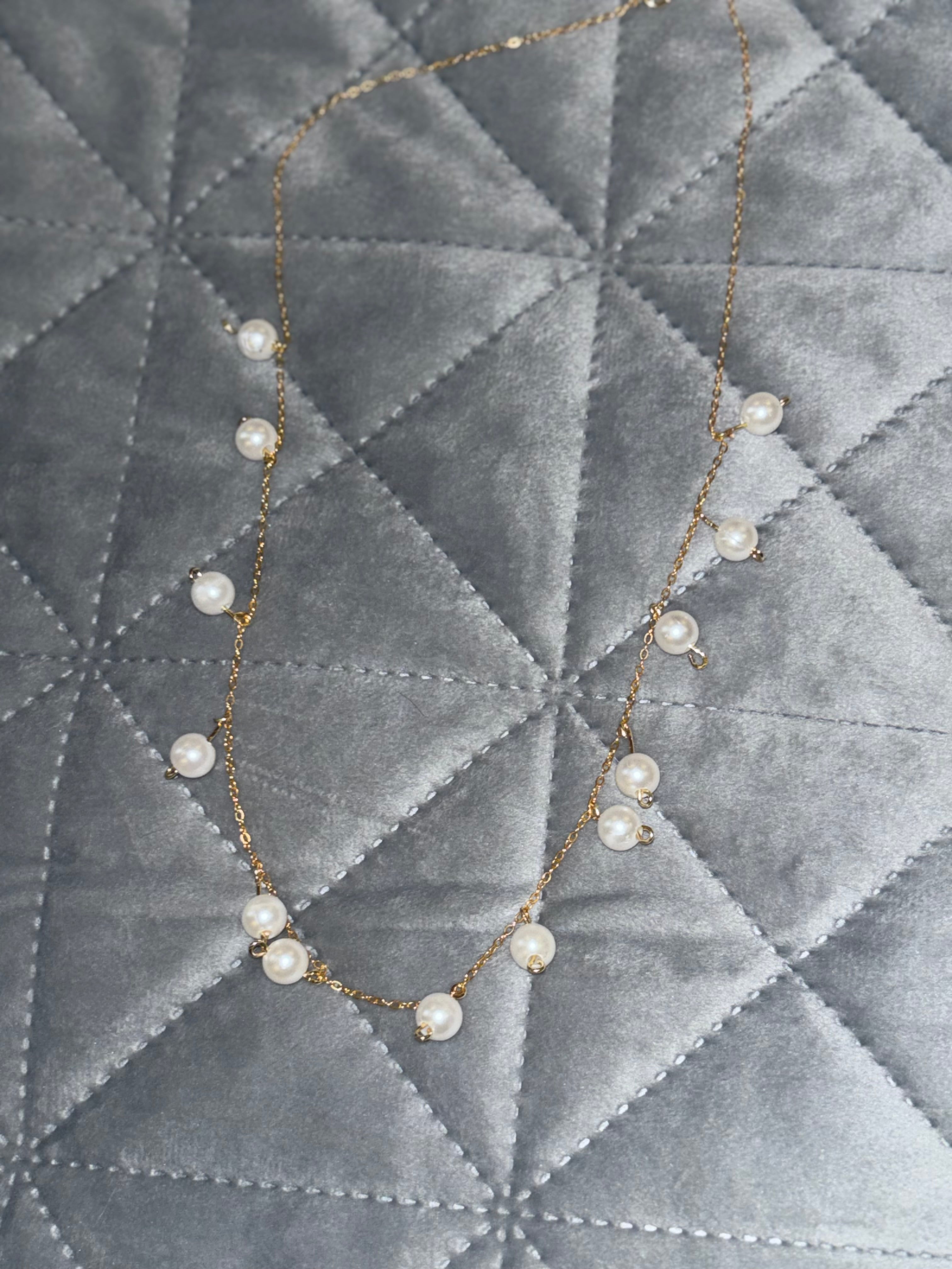 Pearl drop necklace guld