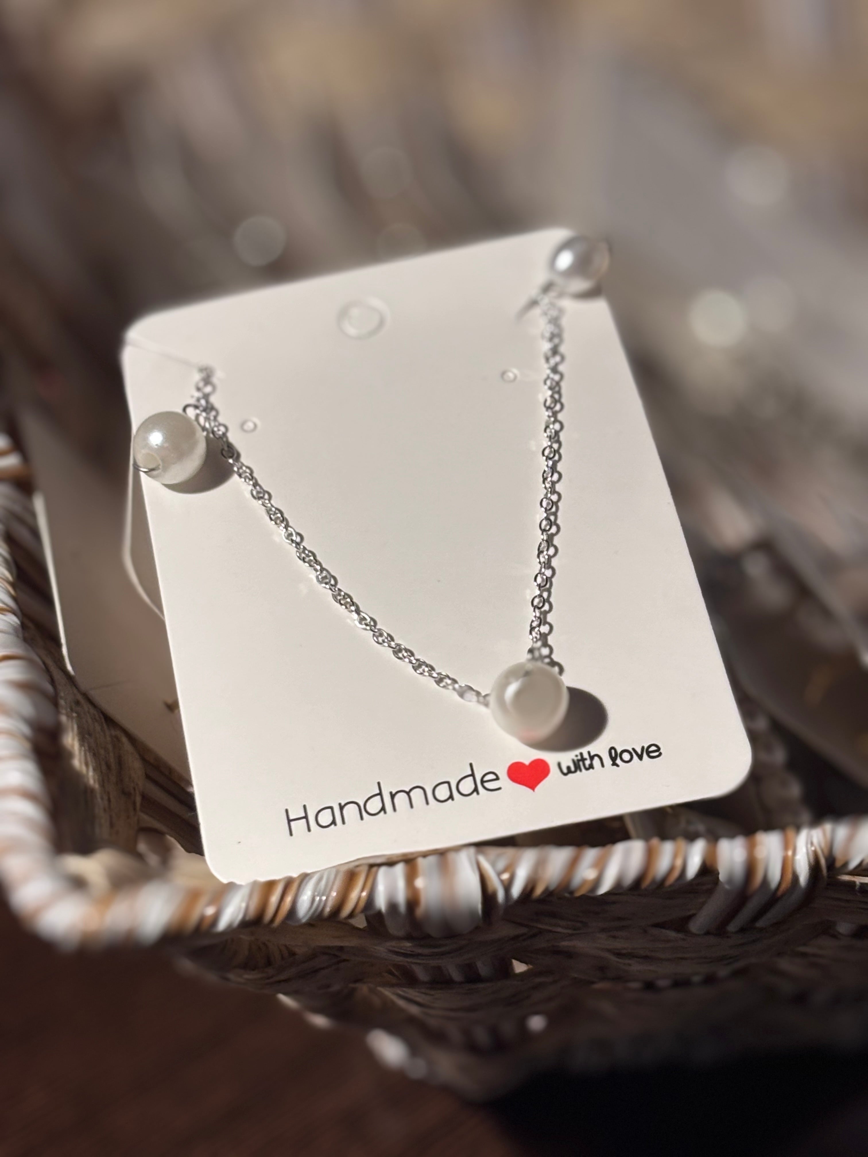 Pearl drop necklace silver